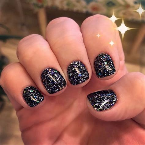 black glitter nails